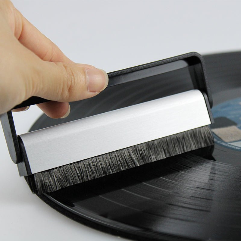 Anti-Static Carbon Fibre Vinyl Record Cleaning Brush