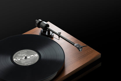 Pro-Ject E1 BT Turntable with Pick It MM E Cartridge