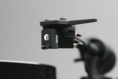 Pro-Ject E1 BT Turntable with Pick It MM E Cartridge